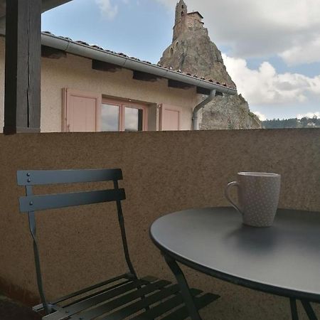 Studio Avec Balcon Au Pied Du Rocher D'Aiguilhe Lägenhet Le Puy-en-Velay Exteriör bild