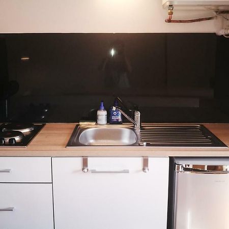Studio Avec Balcon Au Pied Du Rocher D'Aiguilhe Lägenhet Le Puy-en-Velay Exteriör bild